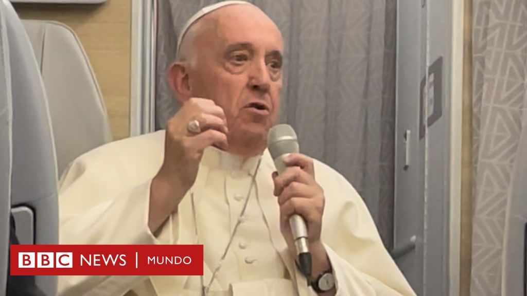El papa Francisco asegura que podría renunciar, pero que ahora no es el  momento - BBC News Mundo