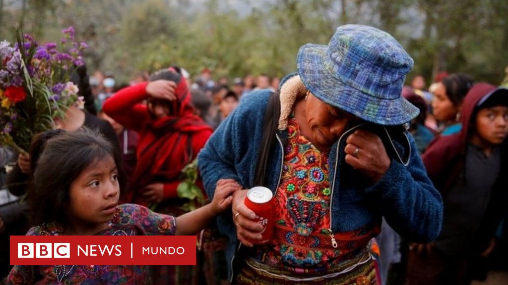 Masacre En Tamaulipas Familiares Entierran A Los 16 Migrantes Guatemaltecos Asesinados Bbc 3286