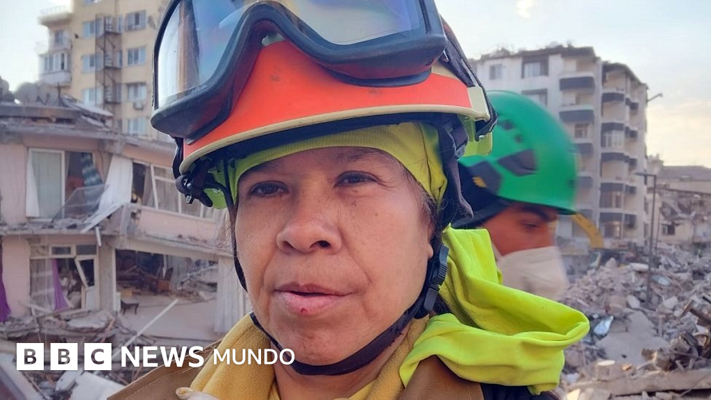 Terremoto en Turquía | “Una noche caminamos edificio por edificio y era impresionante escuchar: 'aquí hay 20 muertos, acá hay 14'”: el duro testimonio de una rescatista mexicana