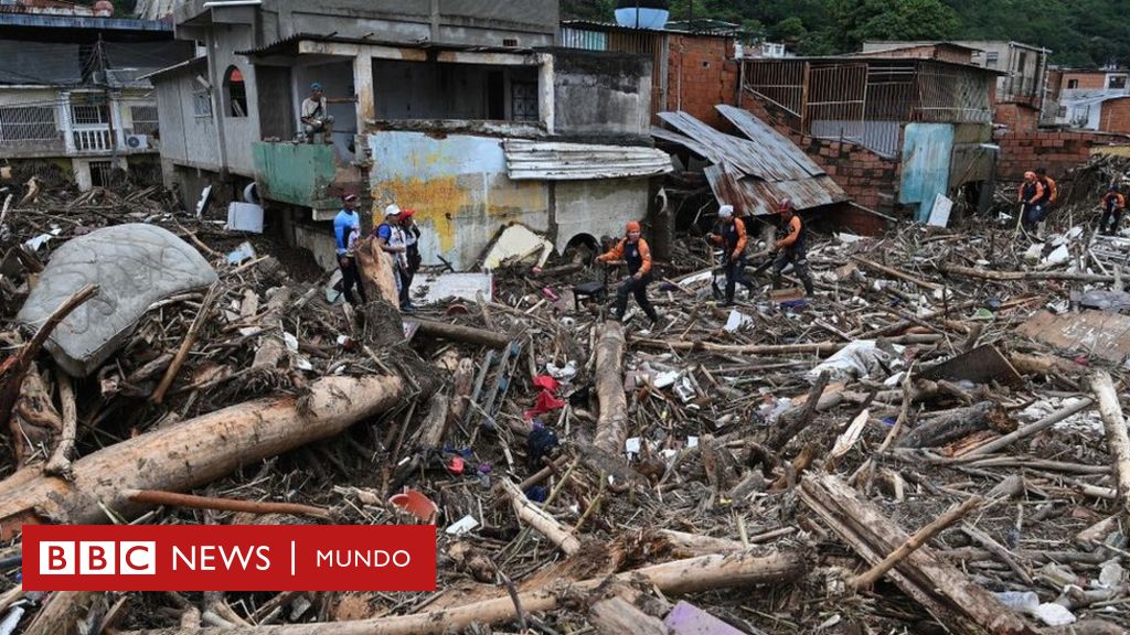 Venezuela: al menos 22 muertos y más de 50 desaparecidos por deslaves tras las lluvias torrenciales en el centro del país