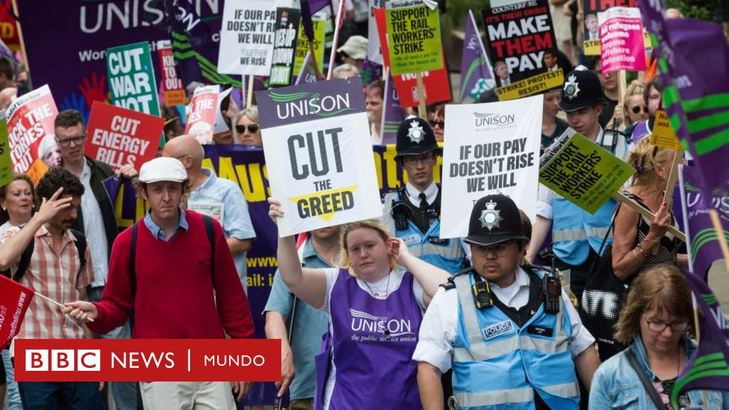 "El verano del descontento": las crecientes huelgas y boicots en Reino Unido por la escalada imparable de los precios