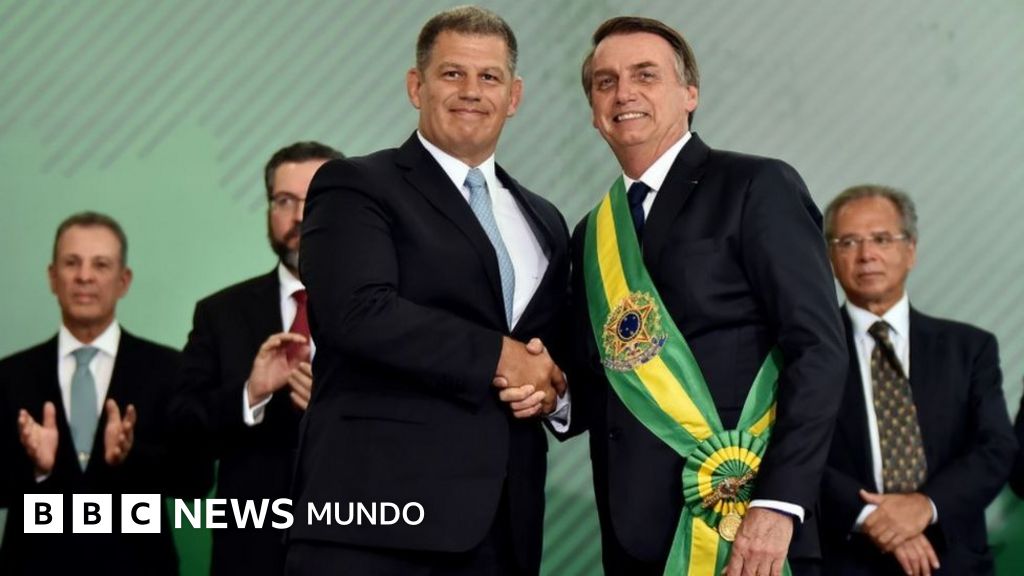 Bolsonaro En Brasil El Primer Escandalo De Corrupcion Del Gobierno Acaba Con Un Ministro Despedido Y Otro General En El Ejecutivo Bbc News Mundo Bolsonaro En Brasil El Primer Escandalo De Corrupcion Del Gobierno Acaba Con Un Ministro Despedido Y Otro General En El Ejecutivo Bbc News Mundo
