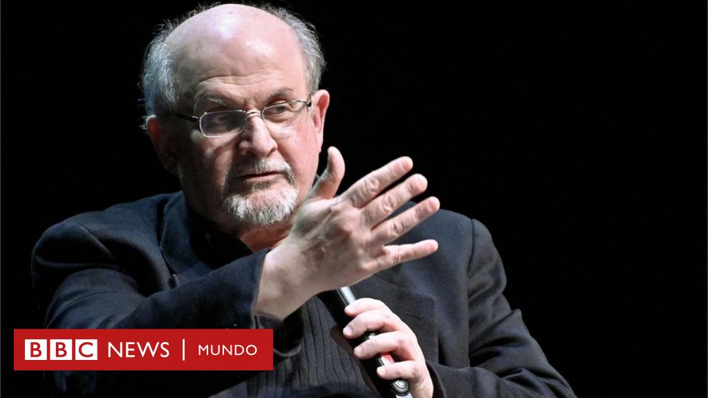 Salman Rushdie: qué se sabe del sospechoso del ataque al escritor británico en Nueva York que fue acusado de intento de asesinato