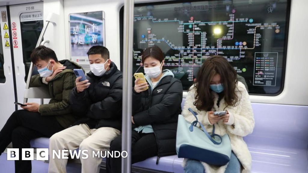 La OMS pide a China fortalecer su respuesta contra la covid