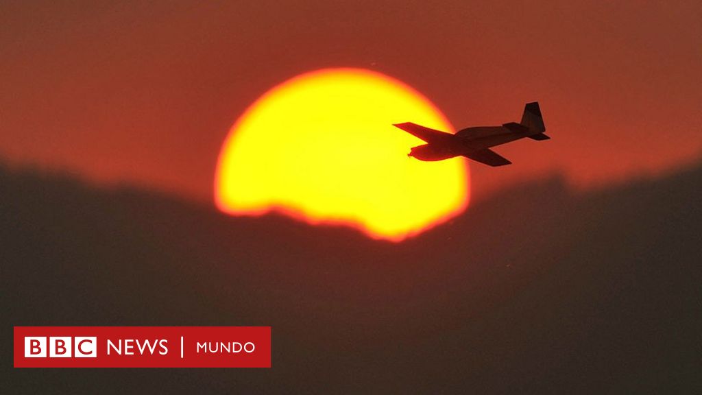 Las aerolíneas estadounidenses que permiten tener sexo en las alturas - BBC  News Mundo