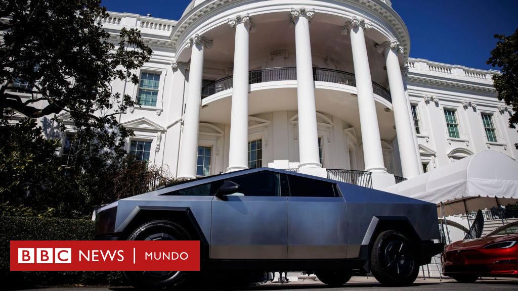 Modelos anticuados, la competencia china y Elon Musk: cómo se explica la crisis en la que está sumida Tesla