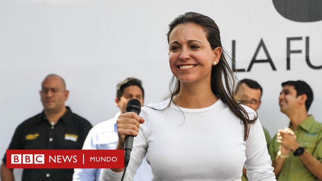 Inhabilitan para ocupar cargos públicos durante 15 años a María Corina Machado, una de las precandidatas presidenciales más populares de Venezuela