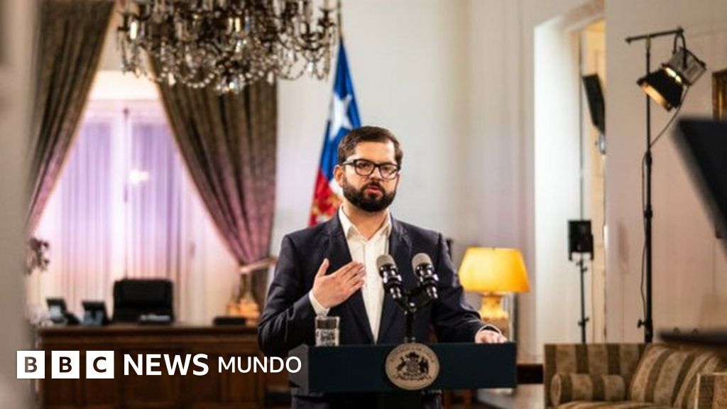 Cómo impacta a Boric el rechazo a la nueva Constitución en Chile (y por qué además de un duro revés puede ser una oportunidad para su liderazgo)