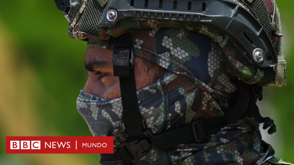El ataque en Colombia que dejó 9 soldados muertos y otros golpes al plan de "paz total" de Gustavo Petro