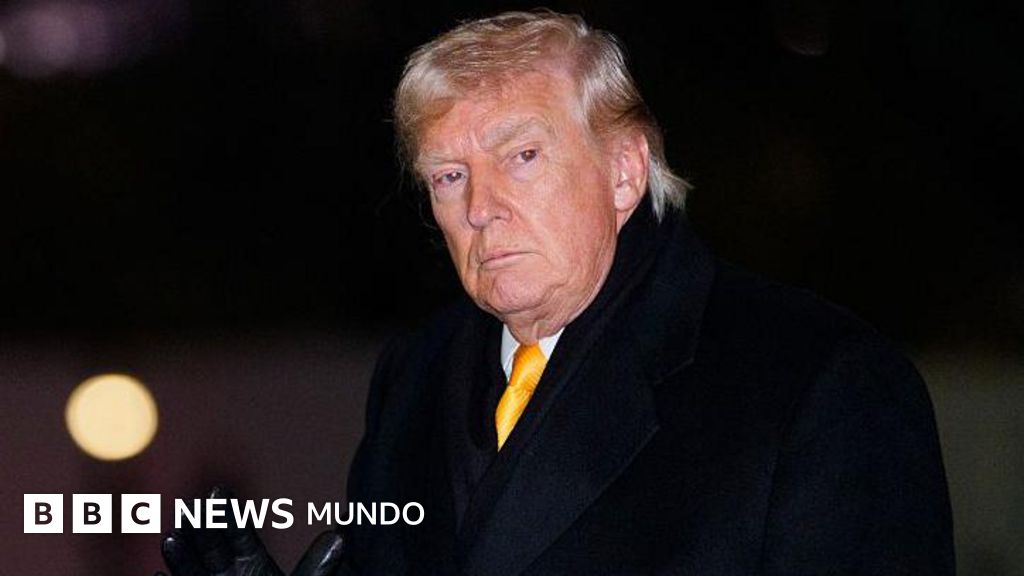 "Nadie entiende ni una palabra de lo que dice este tipo": las críticas de Trump al show de Bad Bunny en el Super Bowl