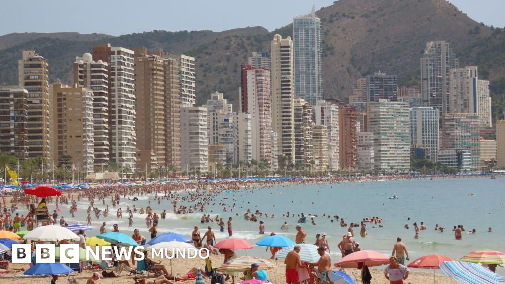  Beniyork : el modelo de desarrollo que convirtió a Benidorm en la ciudad española con más rascacielos por habitante (y la segunda del mundo)