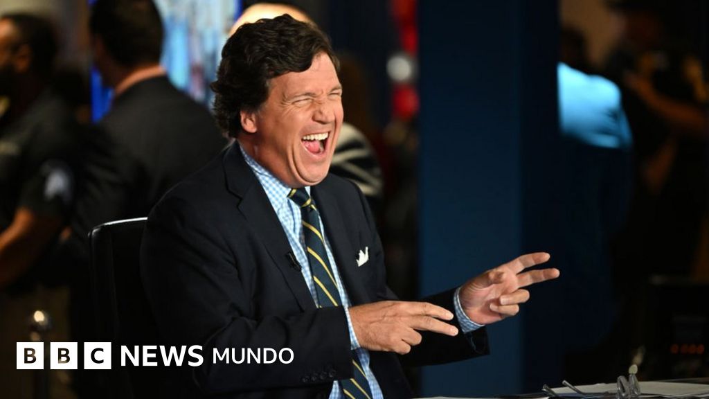Cómo Tucker Carlson se convirtió con su estilo populista en la estrella de los conservadores en EE.UU.