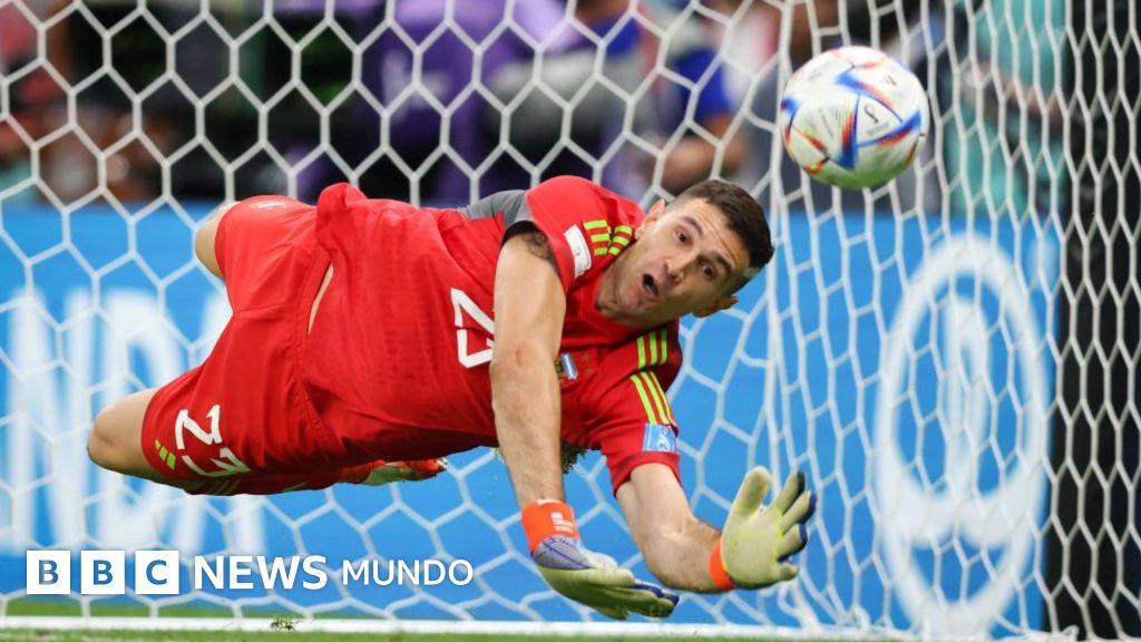 Mundial: el arquero Dibu Martínez vuelve a ser el héroe de Argentina en Qatar 2022