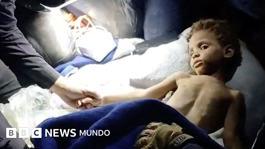 El milagroso rescate de un niño de 3 años seis días después de los terremotos en Venezuela - BBC News Mundo