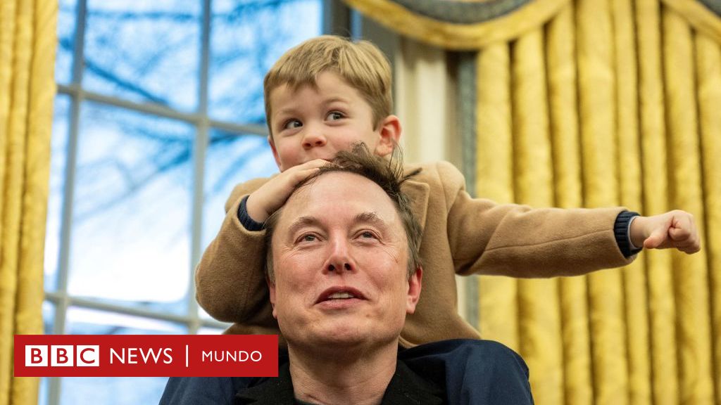 Por qué Elon Musk aparece con sus hijos en algunos de sus actos públicos