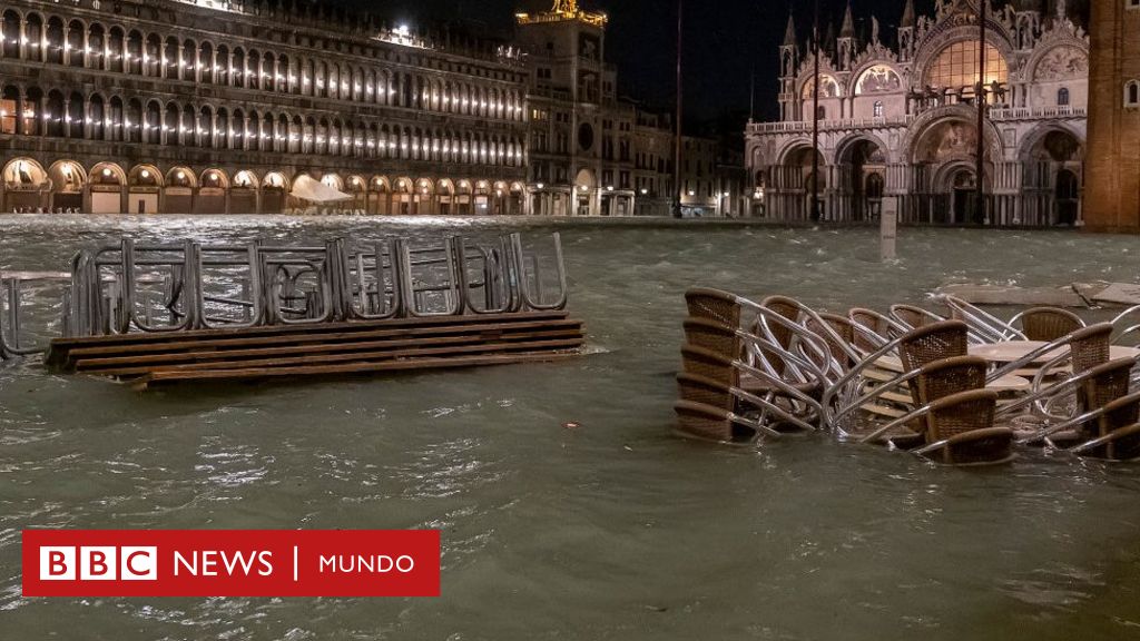Venezia: un quadro scioccante della più grave alluvione avvenuta nella città italiana dal 1966
