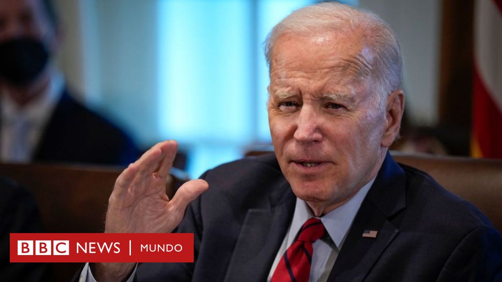 Cómo se compara el hallazgo de documentos clasificados en oficinas privadas de Biden con los encontrados en la mansión de Trump