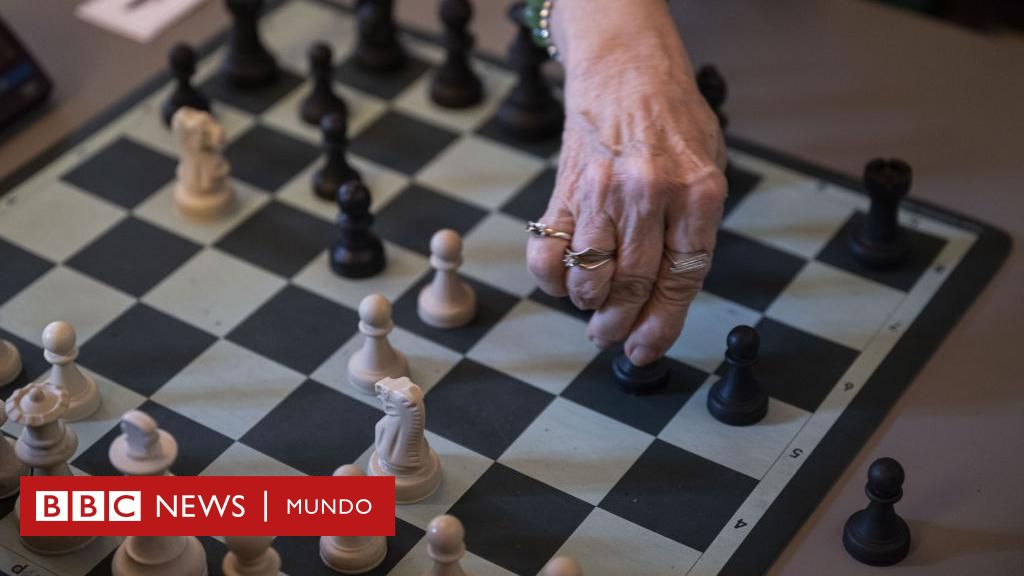 Lo que podemos aprender de los prodigios femeninos del ajedrez, un deporte  dominado por los hombres - BBC News Mundo