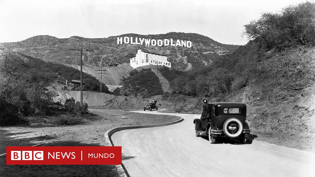 El sorprendente origen del letrero de Hollywood que cumple 100 años (y no tiene nada que ver con el cine)