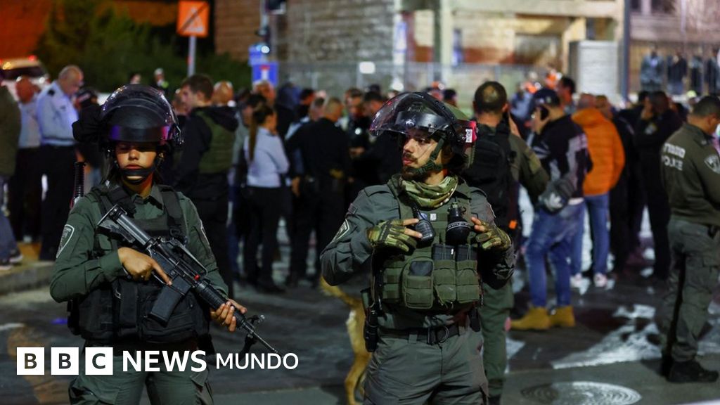 Al menos 7 muertos en un tiroteo en una sinagoga de Jerusalén