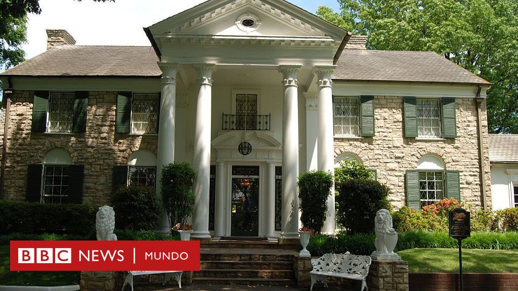 Cómo es Graceland, la mansión donde enterrarán a la hija de Elvis Presley y que es la segunda casa más visitada de EE.UU.