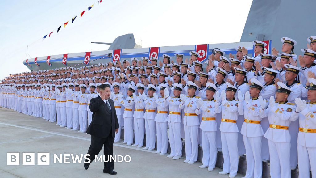 Fracaso en botadura de buque norcoreano revela tensiones del régimen