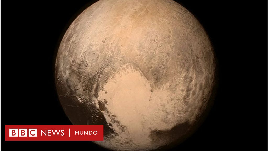 “Fue una decisión terrible”: por qué quitarle a Plutón el estatus de planeta sigue causando debate