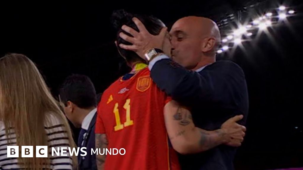La futbolista española Jenni Hermoso pide sanciones contra el presidente de la Federación que la besó tras ganar el Mundial