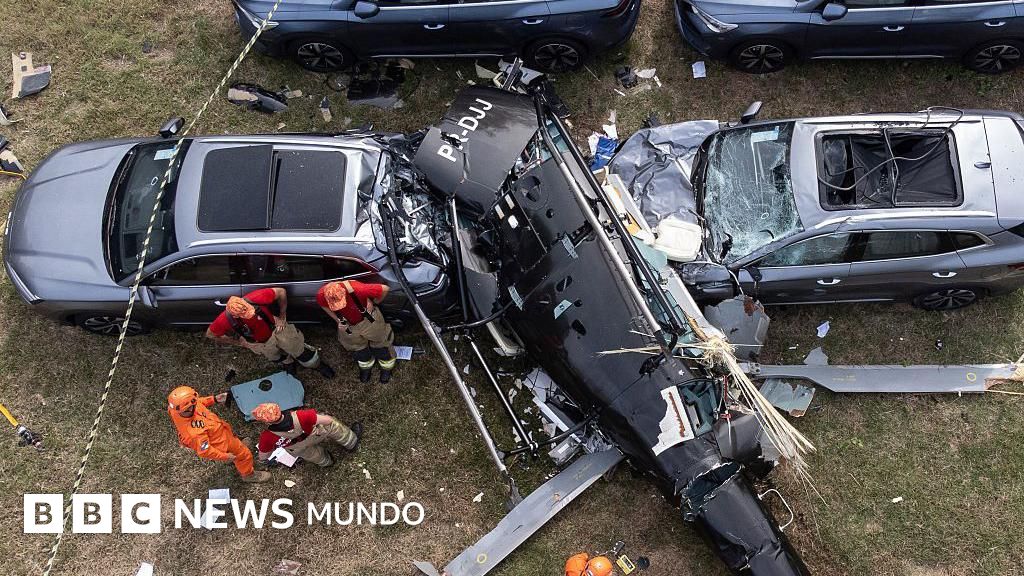 6 people die in a helicopter crash where the 23-year-old Argentine youtuber Gaspi was traveling - BBC News World