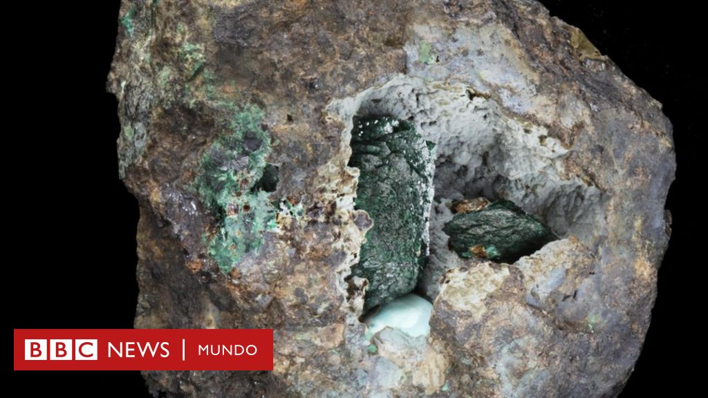 Kernowita, el "increíble" nuevo mineral descubierto en una roca