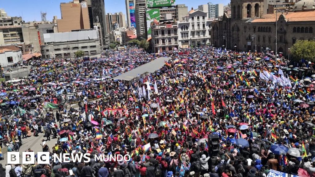Elecciones en Bolivia: los seguidores de Evo Morales que defienden su victoria en los cuestionados comicios