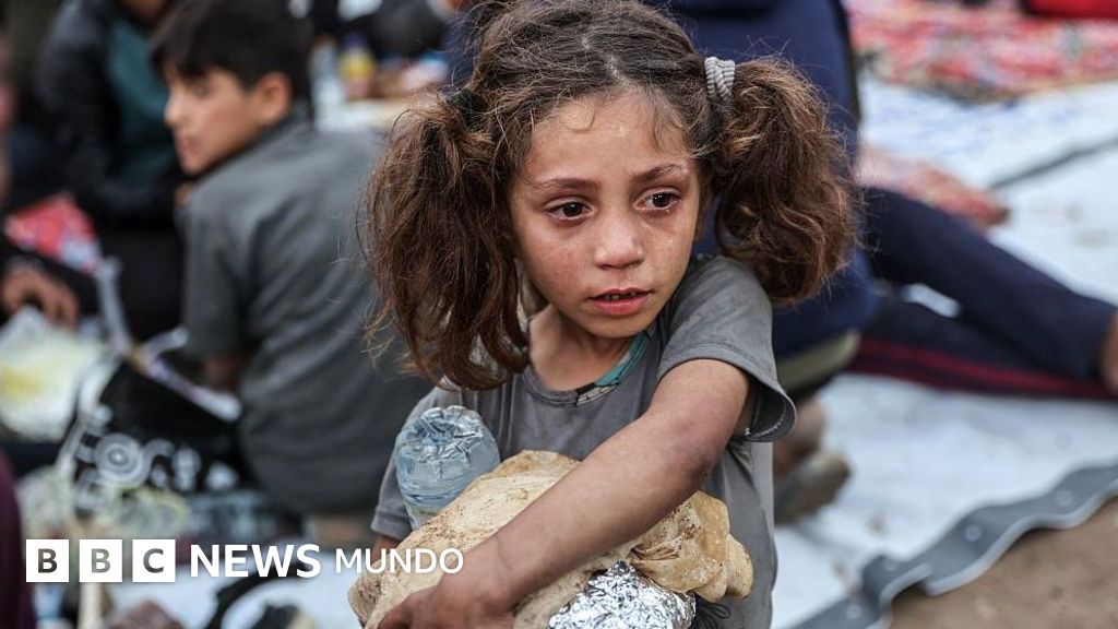 A UN commission of inquiry says Israel is committing genocide in Gaza by deliberately attacking children - BBC News World