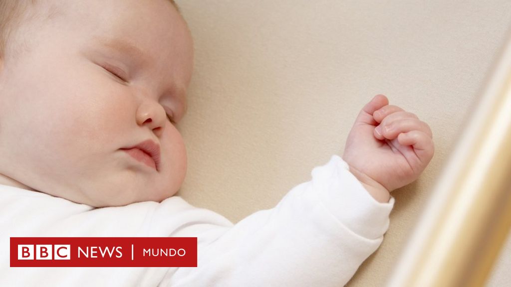 Por qué los bebés no deben utilizar almohada para dormir