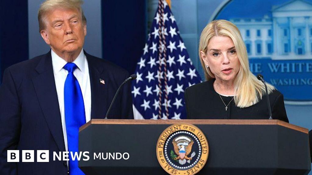 Por qué está aumentando la presión sobre Trump para que haga públicos los archivos de Jeffrey Epstein