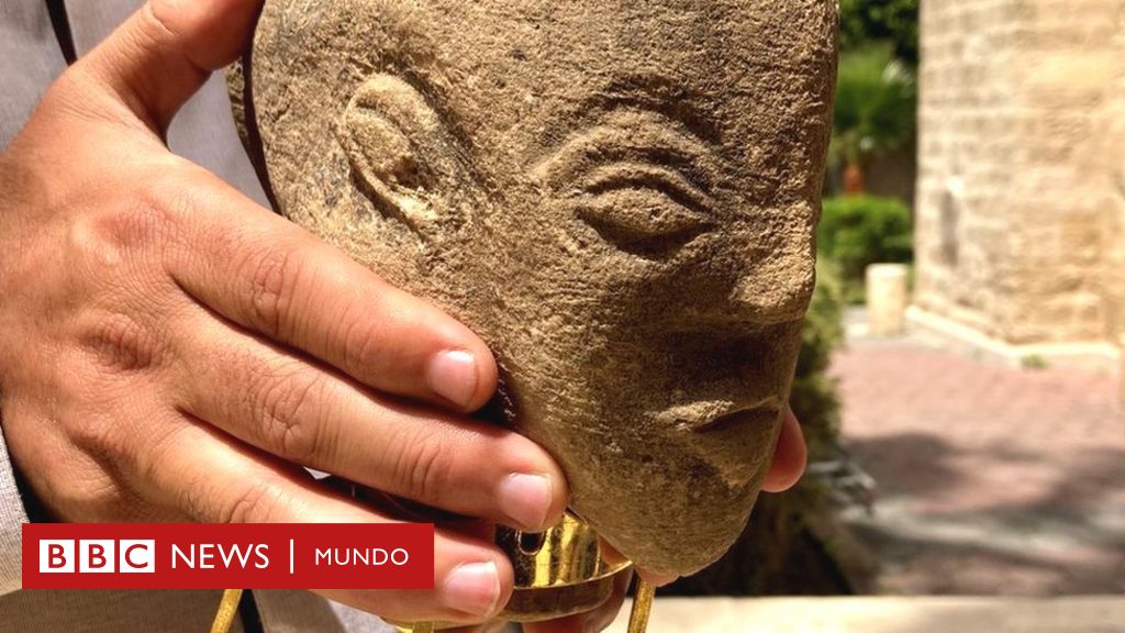 Petani yang menemukan patung indah berusia 4.500 tahun