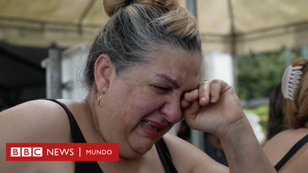 "¡Queremos que nos entreguen a nuestros muertos!": la desesperación en la morgue de Santo Domingo tras la tragedia de la discoteca Jet Set
