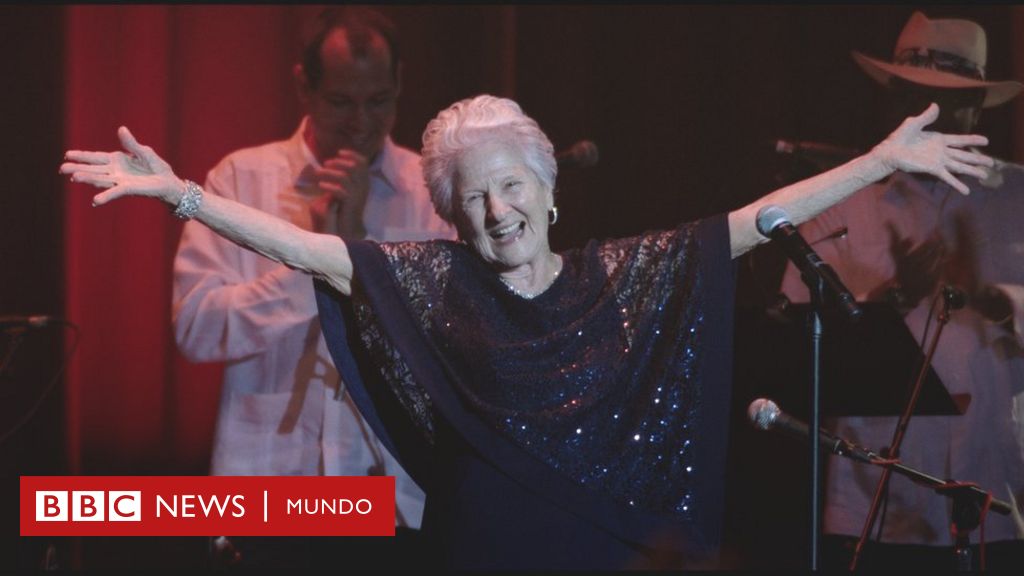 Ángela Álvarez, la cantante cubana de 95 años nominada al Grammy latino como mejor nueva artista