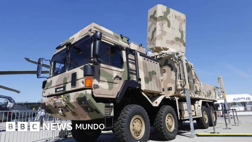 Cómo funciona el avanzado sistema de defensa aéreo IRIS-T, el escudo antimisiles que Alemania envió a Ucrania (y qué significa para la guerra)