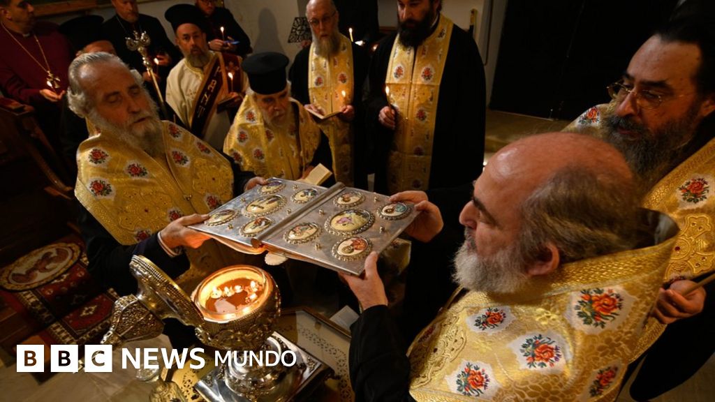 El aceite sagrado "100% libre de animales" con el que será ungido el rey Carlos III en la coronación