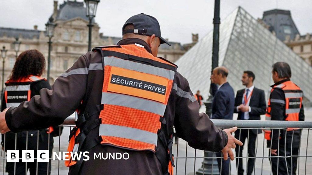 Qué se sabe de los dos sospechosos detenidos tras el robo de joyas en el museo del Louvre