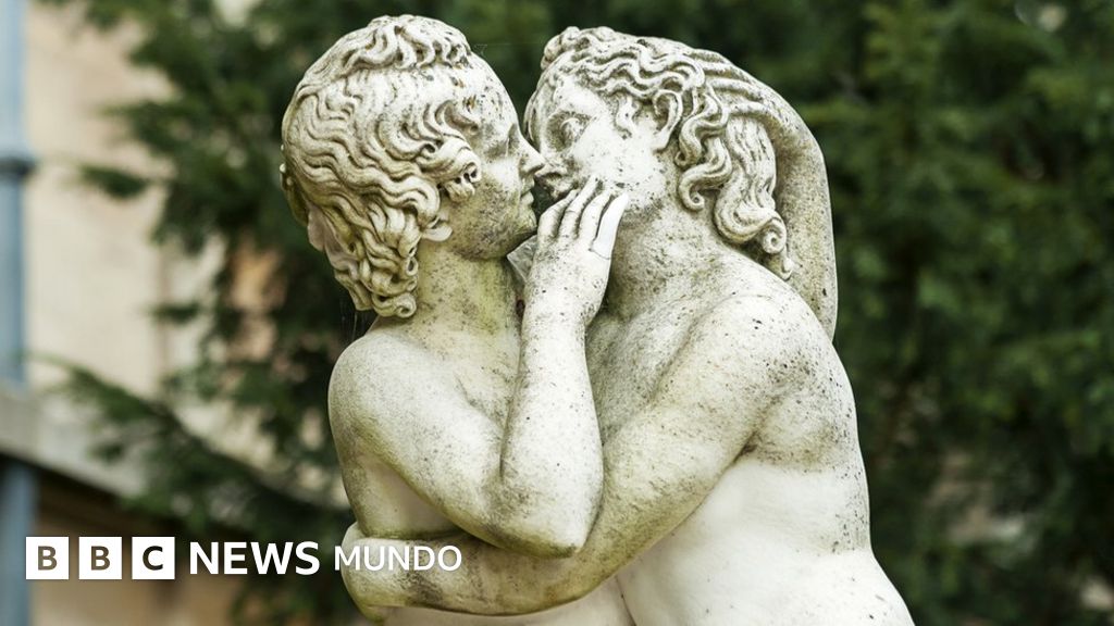 En qué momento de la historia empezamos a besarnos en los labios