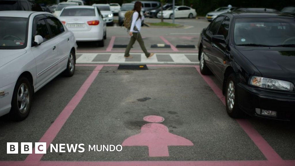 Corea del Sur: la polémica eliminación de las plazas de aparcamiento solo para mujeres en Seúl
