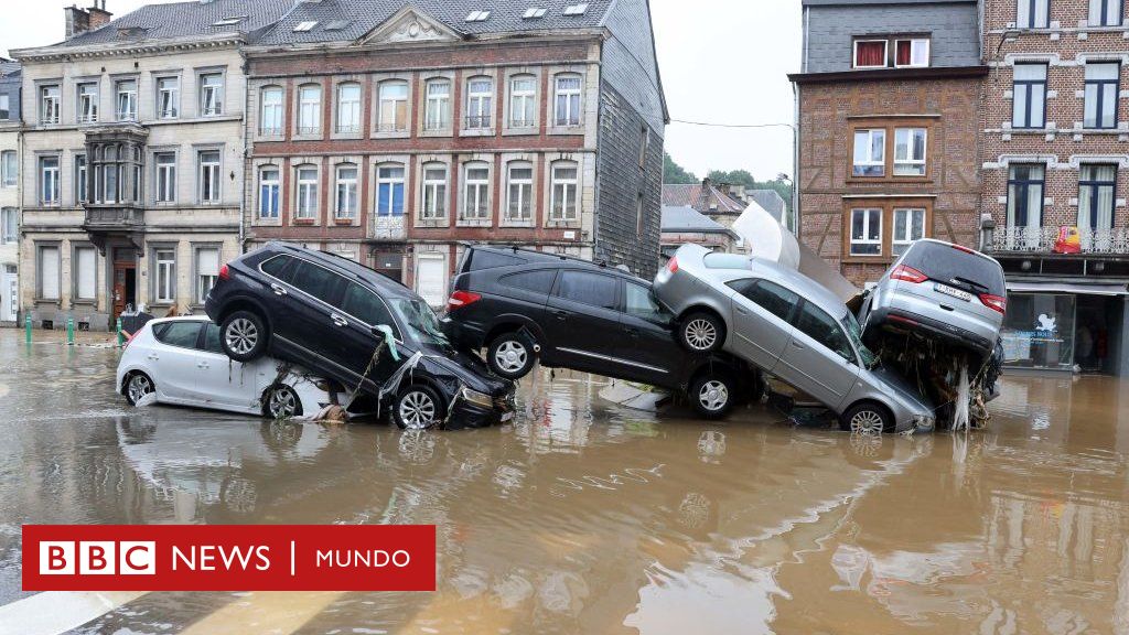 Überschwemmungen in Deutschland: Beeindruckende Fotos nach heftigen Regenfällen in Europa, die Dutzende Menschen töten