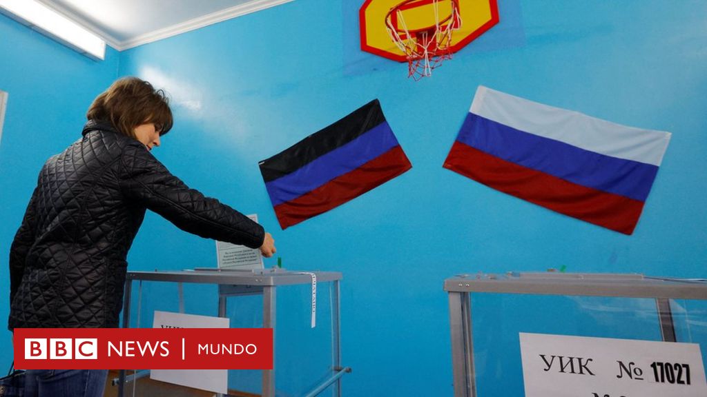 Pihak berwenang pro-Rusia merayakan ‘kemenangan’ mereka dalam referendum aneksasi yang disengketakan yang diadakan di wilayah pendudukan Ukraina