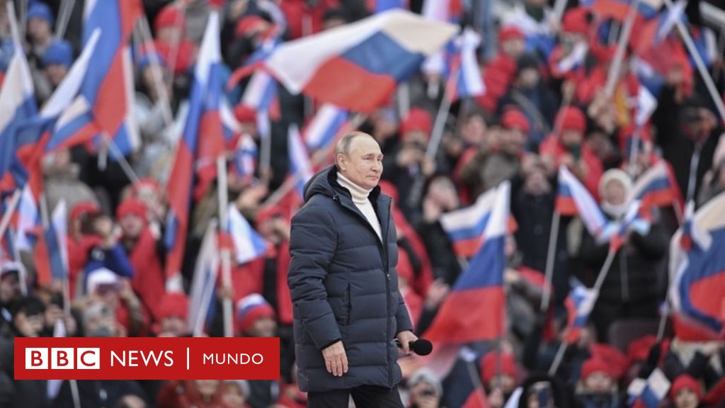 Rusia dan Ukraina: Putin mandi bersama di sebuah stadion di Moskow dan memastikan bahwa mereka akan mematuhi rencana invasi mereka