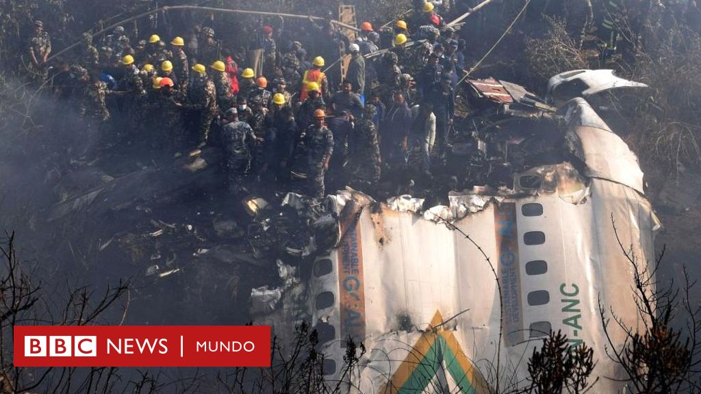 68 personas, entre ellas una argentina, mueren en la caída de un avión en Nepal