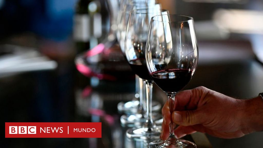 Cuántas copas de vino salen de una botella? – Bodegas y Viñedos