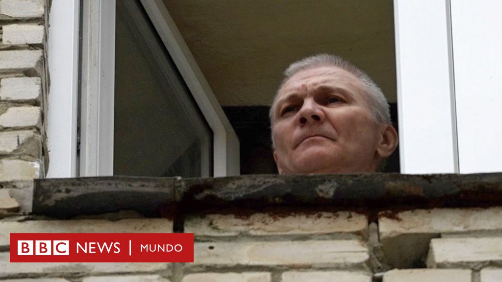 Huye el padre ruso condenado a dos años de cárcel después de que su hija hiciera un dibujo contra la guerra de Ucrania
