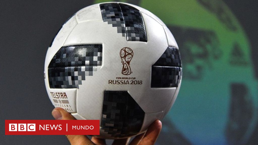 Ecología atraer Quedar asombrado Telstar 18: cómo es la innovadora pelota del Mundial de Rusia 2018 y en qué  se diferencia de los modelos anteriores como Brazuca y Jabulani - BBC News  Mundo