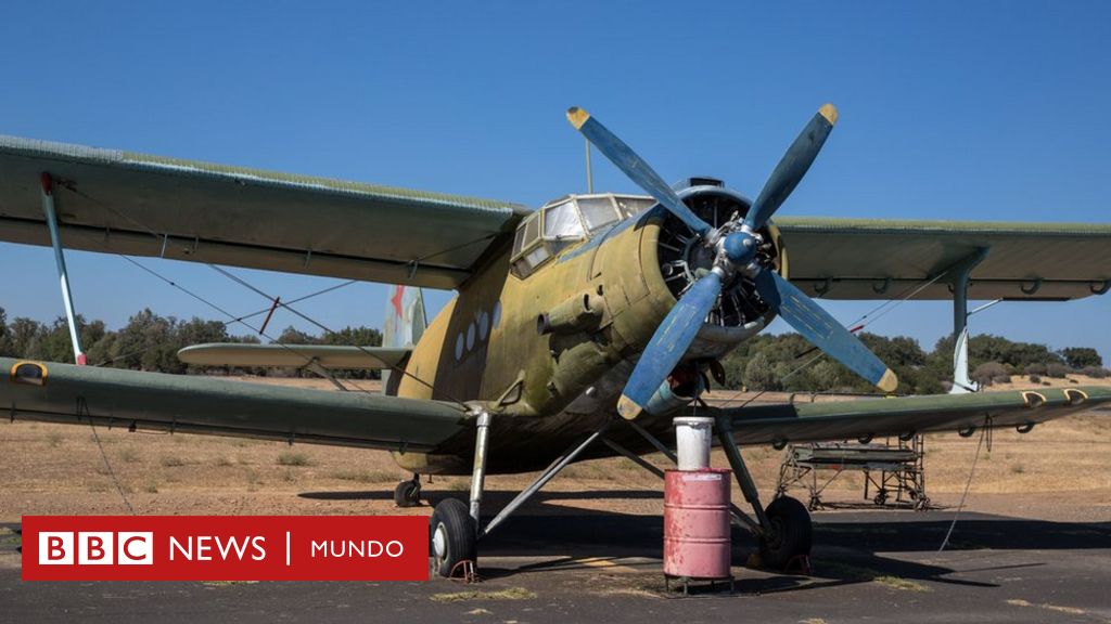 A Cuban pilot flies away and lands in South Florida on an old Russian plane